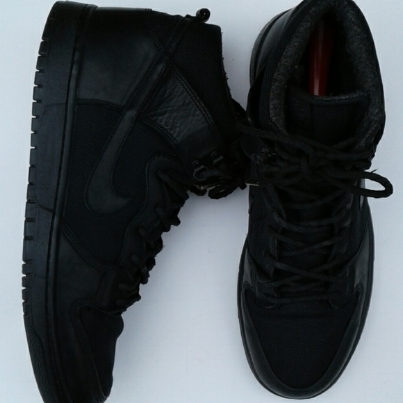 nike sb dunk high triple black
